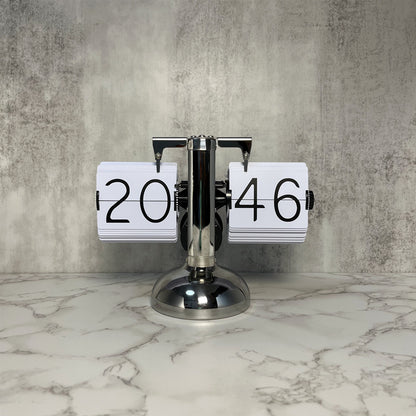 Carved automatic page retro flip clock